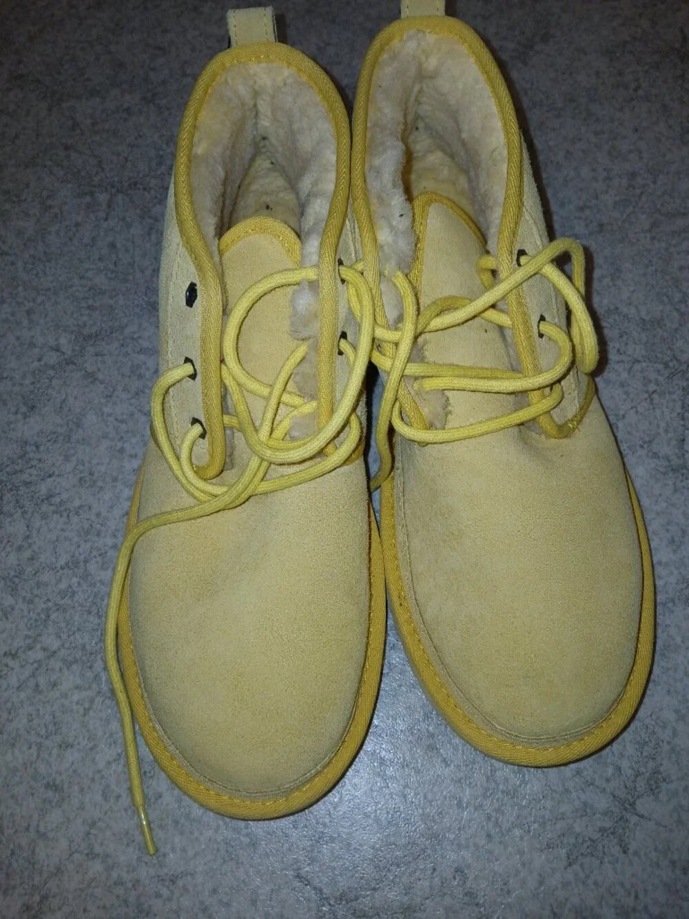 UGG Men's Yellow Chukka Boots Newmel sz 11 M